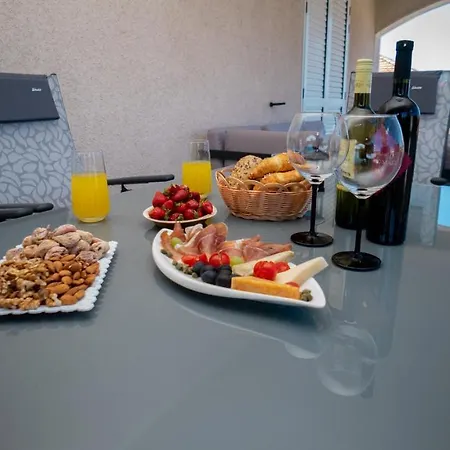 Beata Apartment *